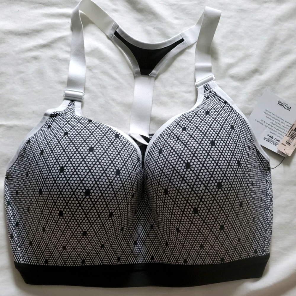 NWT VS Incredible Max support sports bra